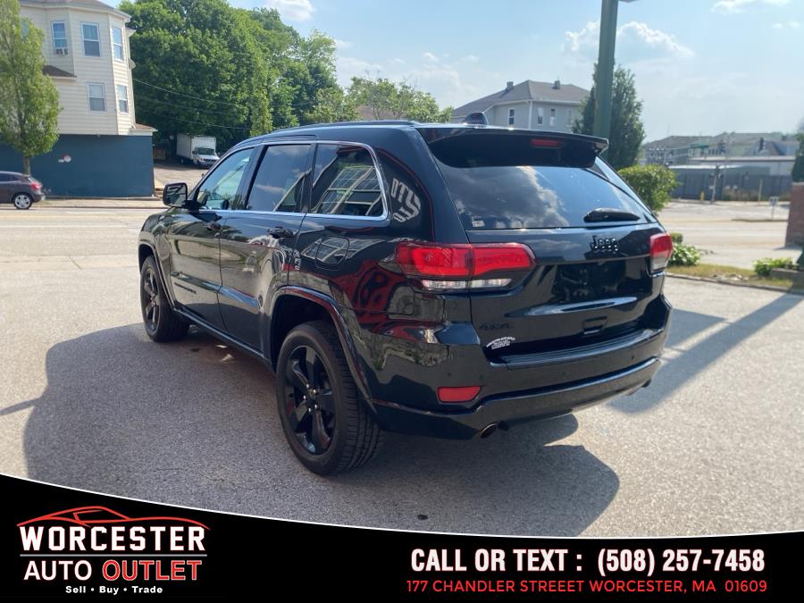 2015 Jeep Grand Cherokee 4WD 4dr Altitude, available for sale in Worcester, Massachusetts | Worcester Auto Outlet LLC. Worcester, Massachusetts 2015 Jeep Grand Cherokee 4WD 4dr Altitude, available for sale in Worcester, Massachusetts | Worcester Auto Outlet LLC. Worcester, Massachusetts