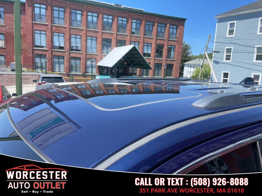 2017 Jeep Grand Cherokee Limited 4x4, available for sale in Worcester, Massachusetts | Worcester Auto Outlet LLC. Worcester, Massachusetts 2017 Jeep Grand Cherokee Limited 4x4, available for sale in Worcester, Massachusetts | Worcester Auto Outlet LLC. Worcester, Massachusetts