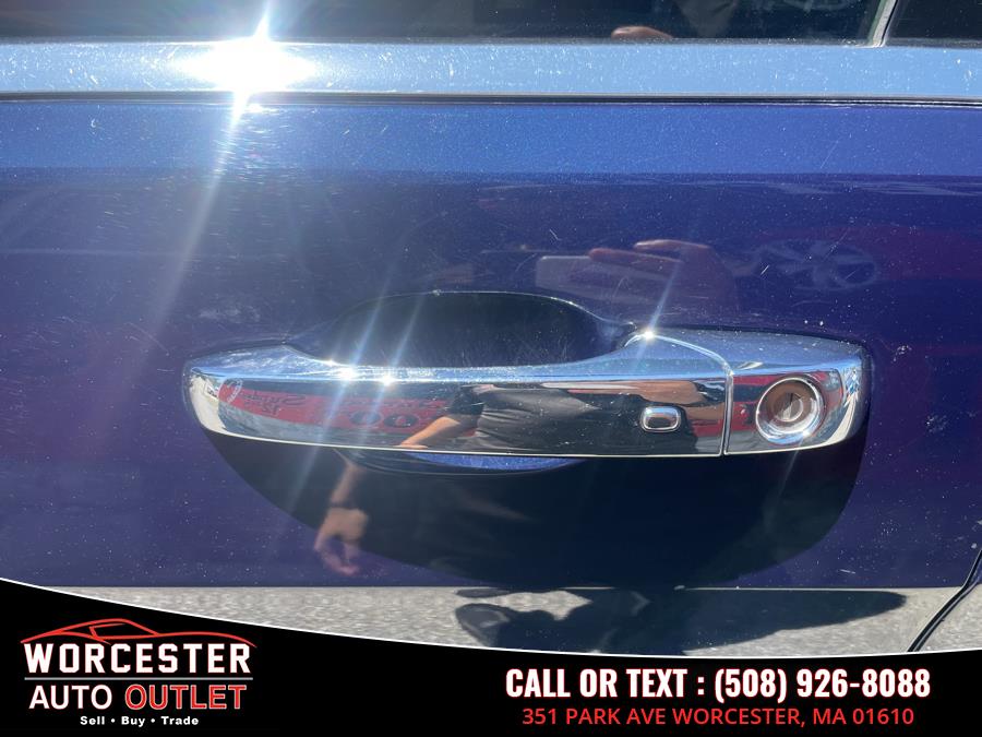 2017 Jeep Grand Cherokee Limited 4x4, available for sale in Worcester, Massachusetts | Worcester Auto Outlet LLC. Worcester, Massachusetts 2017 Jeep Grand Cherokee Limited 4x4, available for sale in Worcester, Massachusetts | Worcester Auto Outlet LLC. Worcester, Massachusetts