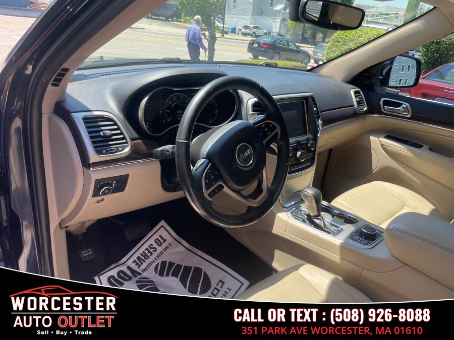 2017 Jeep Grand Cherokee Limited 4x4, available for sale in Worcester, Massachusetts | Worcester Auto Outlet LLC. Worcester, Massachusetts 2017 Jeep Grand Cherokee Limited 4x4, available for sale in Worcester, Massachusetts | Worcester Auto Outlet LLC. Worcester, Massachusetts