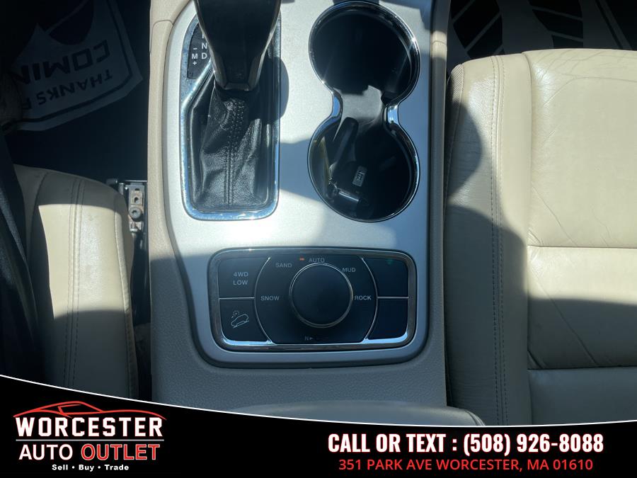 2017 Jeep Grand Cherokee Limited 4x4, available for sale in Worcester, Massachusetts | Worcester Auto Outlet LLC. Worcester, Massachusetts 2017 Jeep Grand Cherokee Limited 4x4, available for sale in Worcester, Massachusetts | Worcester Auto Outlet LLC. Worcester, Massachusetts