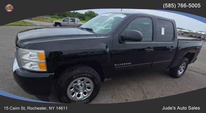 Used 2011 Chevrolet Silverado 1500 Crew Cab in Wolcott, New York | Auto Hunter CNY. Wolcott, New York