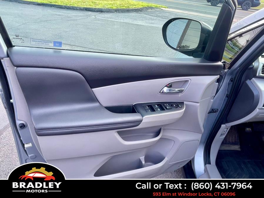 2016 Honda Odyssey LX, available for sale in Windsor Locks, Connecticut | Bradley Motors Inc. Windsor Locks, Connecticut 2016 Honda Odyssey LX, available for sale in Windsor Locks, Connecticut | Bradley Motors Inc. Windsor Locks, Connecticut