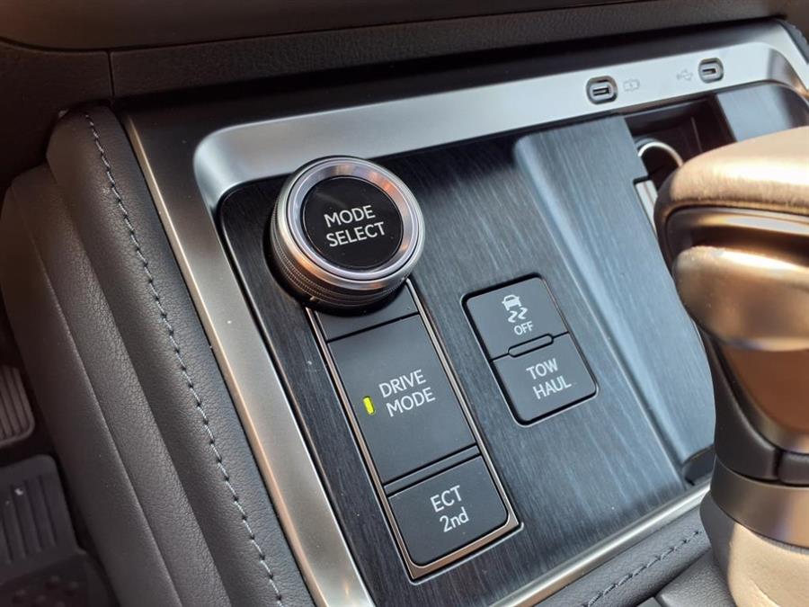 2024 Lexus GX GX 550 Premium+ 4WD, available for sale in Flushing, New York | Silverline Auto Group. Flushing, New York 2024 Lexus GX GX 550 Premium+ 4WD, available for sale in Flushing, New York | Silverline Auto Group. Flushing, New York