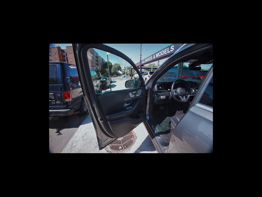 2021 Mercedes-Benz GLE GLE 350 4MATIC SUV, available for sale in Flushing, New York | Silverline Auto Group. Flushing, New York 2021 Mercedes-Benz GLE GLE 350 4MATIC SUV, available for sale in Flushing, New York | Silverline Auto Group. Flushing, New York