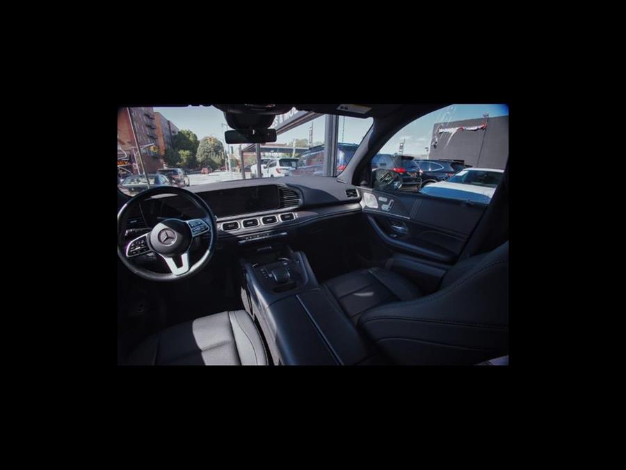 2021 Mercedes-Benz GLE GLE 350 4MATIC SUV, available for sale in Flushing, New York | Silverline Auto Group. Flushing, New York 2021 Mercedes-Benz GLE GLE 350 4MATIC SUV, available for sale in Flushing, New York | Silverline Auto Group. Flushing, New York