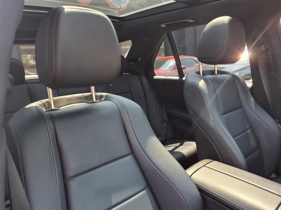 2022 Mercedes-Benz GLE GLE 350 4MATIC SUV, available for sale in Flushing, New York | Silverline Auto Group. Flushing, New York 2022 Mercedes-Benz GLE GLE 350 4MATIC SUV, available for sale in Flushing, New York | Silverline Auto Group. Flushing, New York