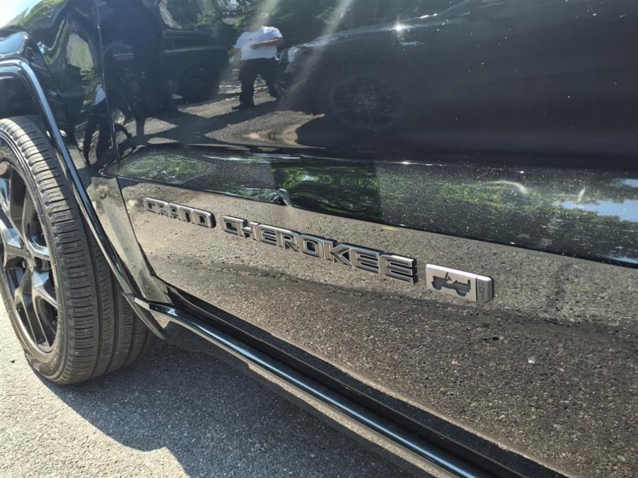 2021 Jeep Grand Cherokee Limited 4x4, available for sale in Flushing, New York | Silverline Auto Group. Flushing, New York 2021 Jeep Grand Cherokee Limited 4x4, available for sale in Flushing, New York | Silverline Auto Group. Flushing, New York