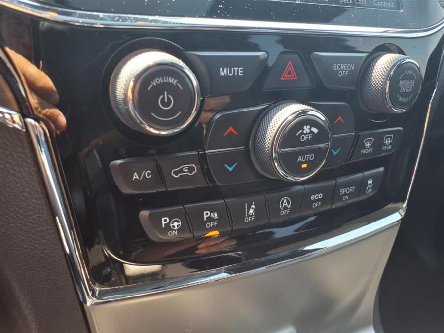 2021 Jeep Grand Cherokee Limited 4x4, available for sale in Flushing, New York | Silverline Auto Group. Flushing, New York 2021 Jeep Grand Cherokee Limited 4x4, available for sale in Flushing, New York | Silverline Auto Group. Flushing, New York