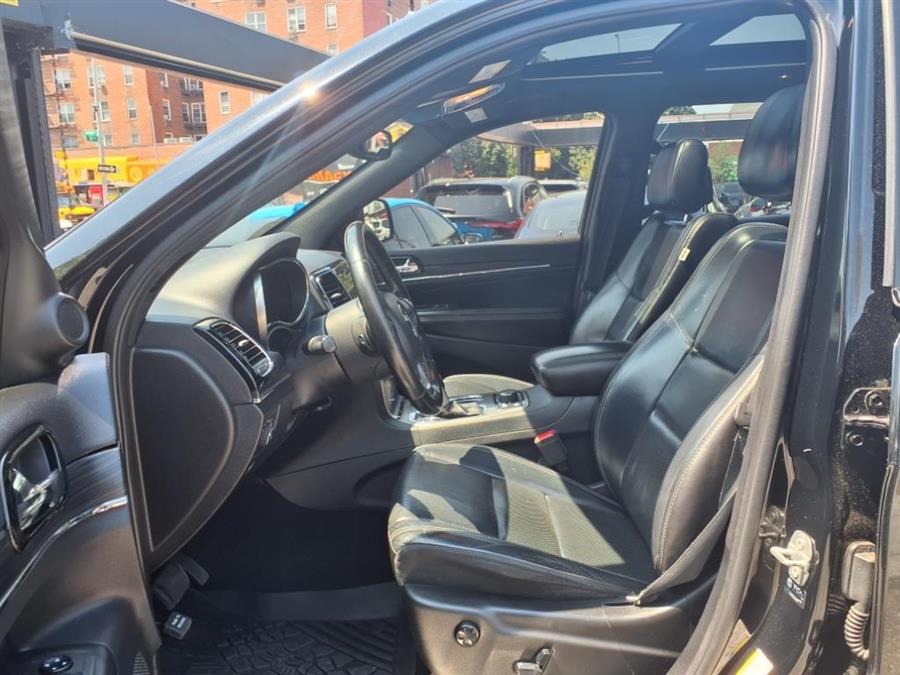 2021 Jeep Grand Cherokee Limited 4x4, available for sale in Flushing, New York | Silverline Auto Group. Flushing, New York 2021 Jeep Grand Cherokee Limited 4x4, available for sale in Flushing, New York | Silverline Auto Group. Flushing, New York