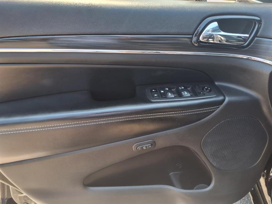 2021 Jeep Grand Cherokee Limited 4x4, available for sale in Flushing, New York | Silverline Auto Group. Flushing, New York 2021 Jeep Grand Cherokee Limited 4x4, available for sale in Flushing, New York | Silverline Auto Group. Flushing, New York