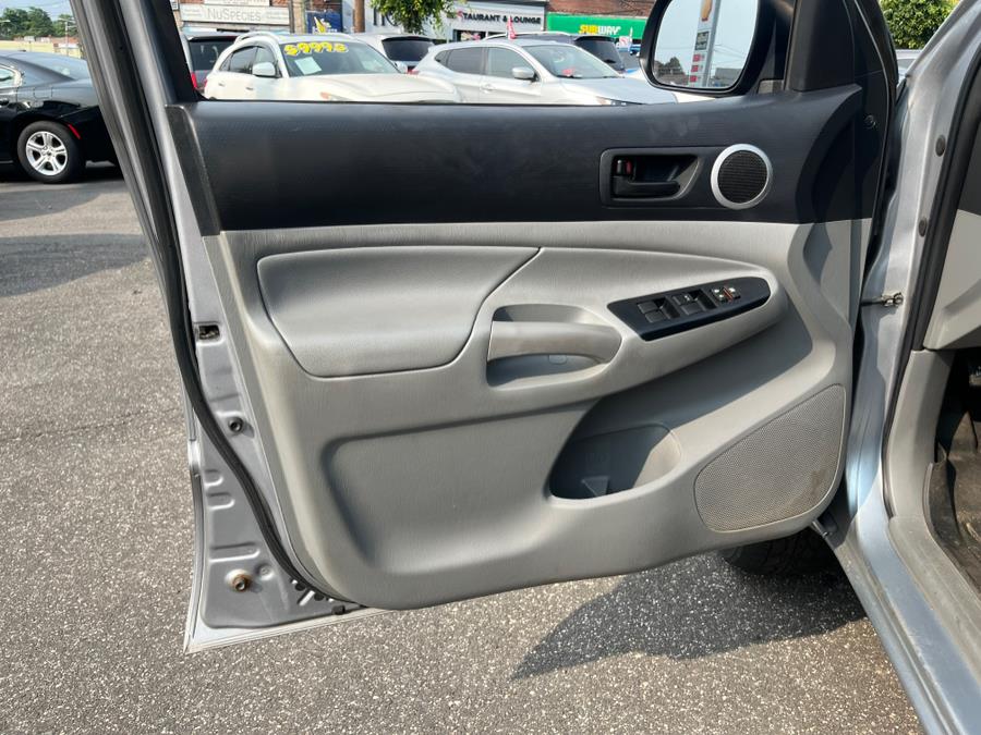 2014 Toyota Tacoma 4WD Double Cab LB V6 AT (Natl), available for sale in Rosedale, New York | Sunrise Auto Sales. Rosedale, New York 2014 Toyota Tacoma 4WD Double Cab LB V6 AT (Natl), available for sale in Rosedale, New York | Sunrise Auto Sales. Rosedale, New York