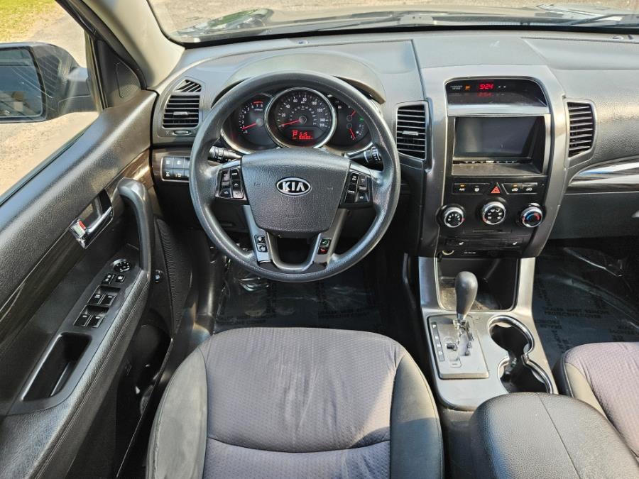 2012 Kia Sorento AWD 4dr I4-GDI LX, available for sale in East Windsor, Connecticut | Toro Auto. East Windsor, Connecticut 2012 Kia Sorento AWD 4dr I4-GDI LX, available for sale in East Windsor, Connecticut | Toro Auto. East Windsor, Connecticut