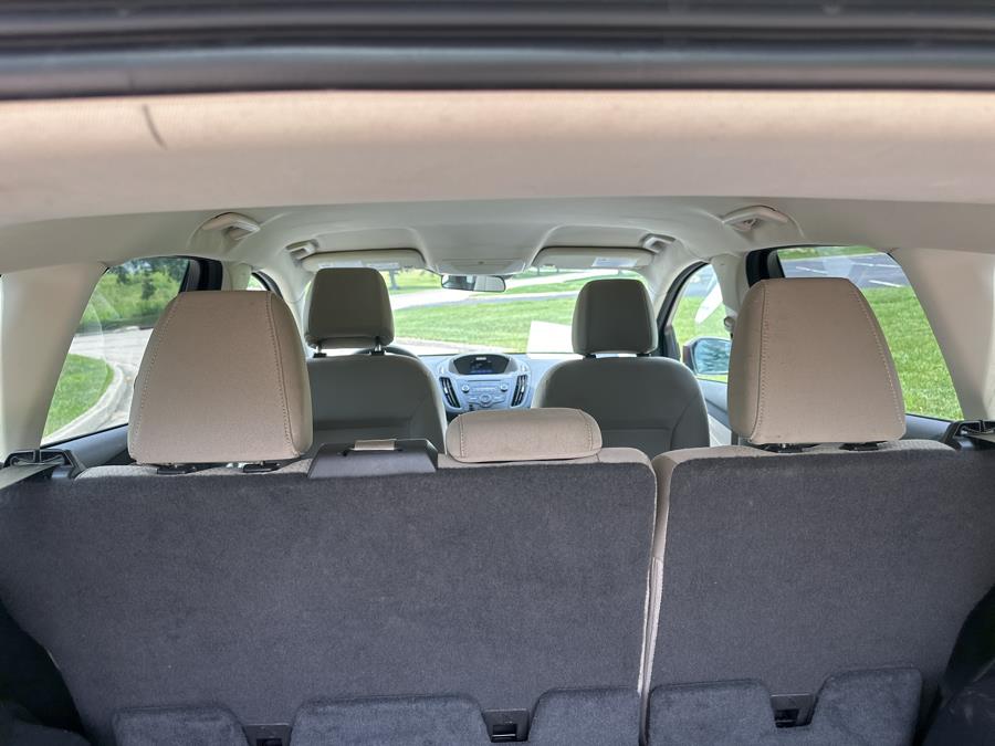 2017 Ford Escape SE FWD, available for sale in Beavercreek, Ohio | Wholesale Direct Motors. Beavercreek, Ohio 2017 Ford Escape SE FWD, available for sale in Beavercreek, Ohio | Wholesale Direct Motors. Beavercreek, Ohio