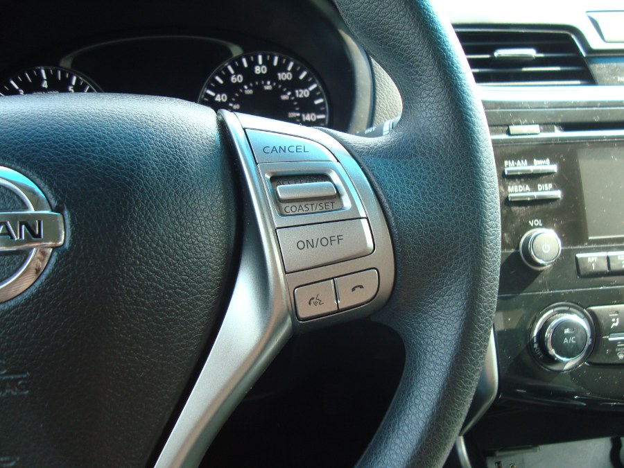2015 Nissan Altima 4dr Sdn I4 2.5 S, available for sale in Manchester, Connecticut | Yara Motors. Manchester, Connecticut 2015 Nissan Altima 4dr Sdn I4 2.5 S, available for sale in Manchester, Connecticut | Yara Motors. Manchester, Connecticut