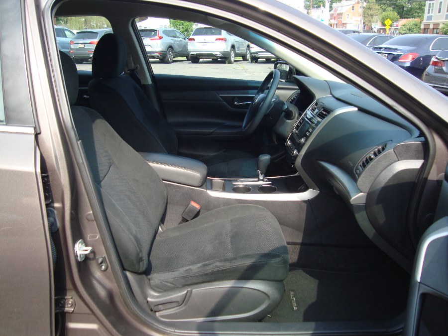2015 Nissan Altima 4dr Sdn I4 2.5 S, available for sale in Manchester, Connecticut | Yara Motors. Manchester, Connecticut 2015 Nissan Altima 4dr Sdn I4 2.5 S, available for sale in Manchester, Connecticut | Yara Motors. Manchester, Connecticut
