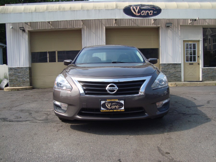 2015 Nissan Altima 4dr Sdn I4 2.5 S, available for sale in Manchester, Connecticut | Yara Motors. Manchester, Connecticut 2015 Nissan Altima 4dr Sdn I4 2.5 S, available for sale in Manchester, Connecticut | Yara Motors. Manchester, Connecticut