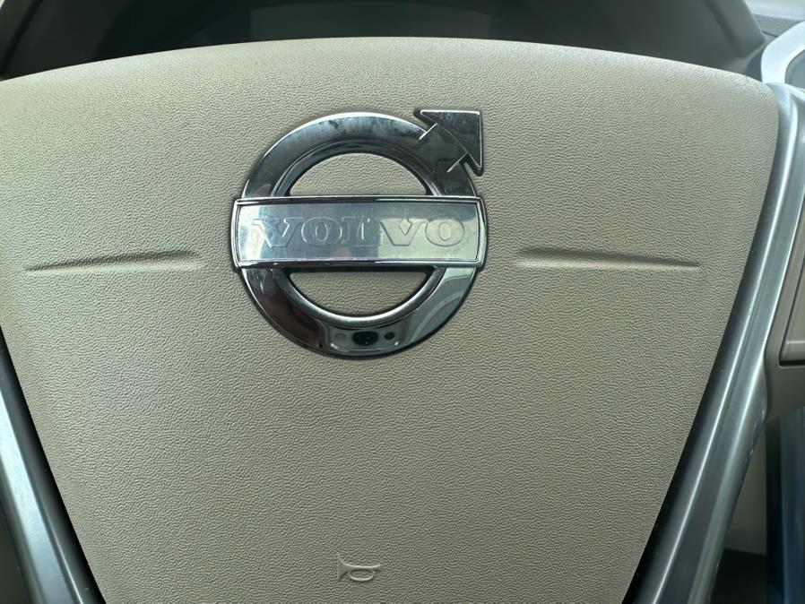 2013 Volvo XC60 AWD 4dr T6 Premier Plus, available for sale in Taunton, Massachusetts | Rt 138 Auto Center Inc . Taunton, Massachusetts 2013 Volvo XC60 AWD 4dr T6 Premier Plus, available for sale in Taunton, Massachusetts | Rt 138 Auto Center Inc . Taunton, Massachusetts