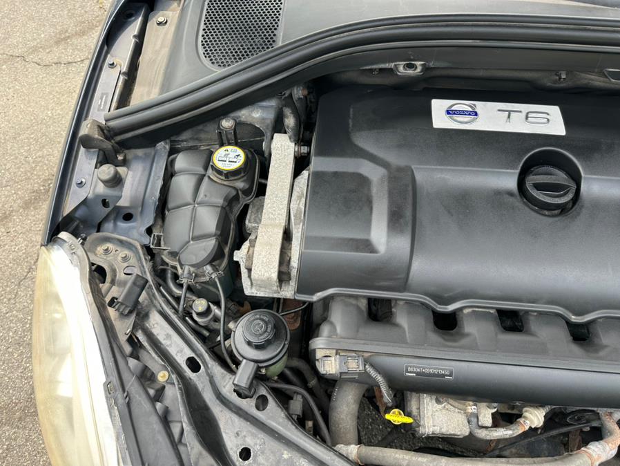 2013 Volvo XC60 AWD 4dr T6 Premier Plus, available for sale in Taunton, Massachusetts | Rt 138 Auto Center Inc . Taunton, Massachusetts 2013 Volvo XC60 AWD 4dr T6 Premier Plus, available for sale in Taunton, Massachusetts | Rt 138 Auto Center Inc . Taunton, Massachusetts