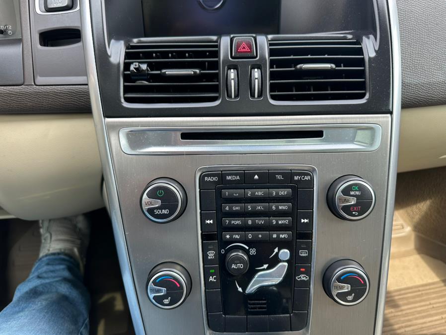 2013 Volvo XC60 AWD 4dr T6 Premier Plus, available for sale in Taunton, Massachusetts | Rt 138 Auto Center Inc . Taunton, Massachusetts 2013 Volvo XC60 AWD 4dr T6 Premier Plus, available for sale in Taunton, Massachusetts | Rt 138 Auto Center Inc . Taunton, Massachusetts