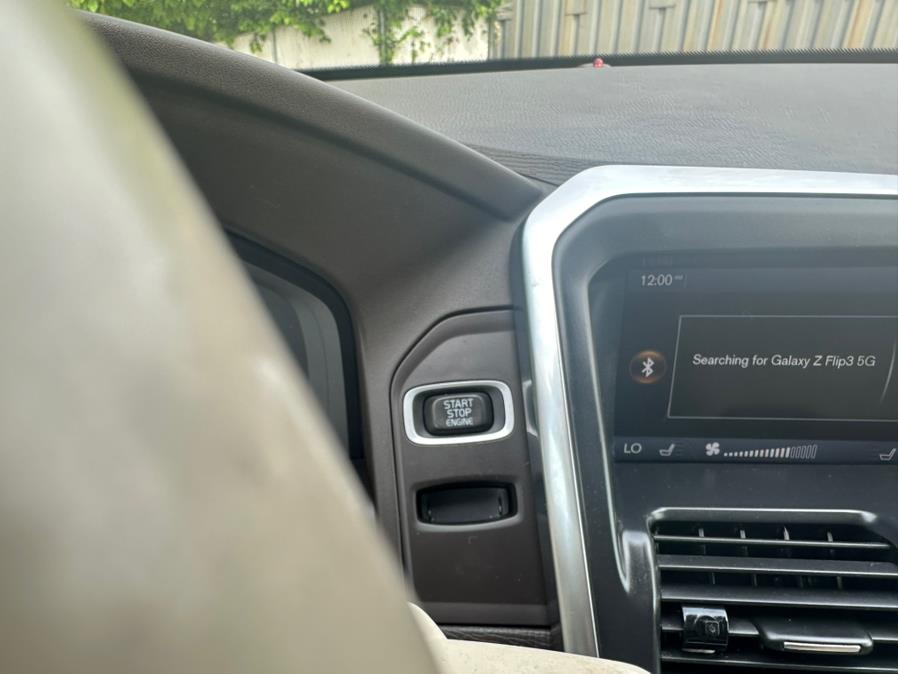 2013 Volvo XC60 AWD 4dr T6 Premier Plus, available for sale in Taunton, Massachusetts | Rt 138 Auto Center Inc . Taunton, Massachusetts 2013 Volvo XC60 AWD 4dr T6 Premier Plus, available for sale in Taunton, Massachusetts | Rt 138 Auto Center Inc . Taunton, Massachusetts
