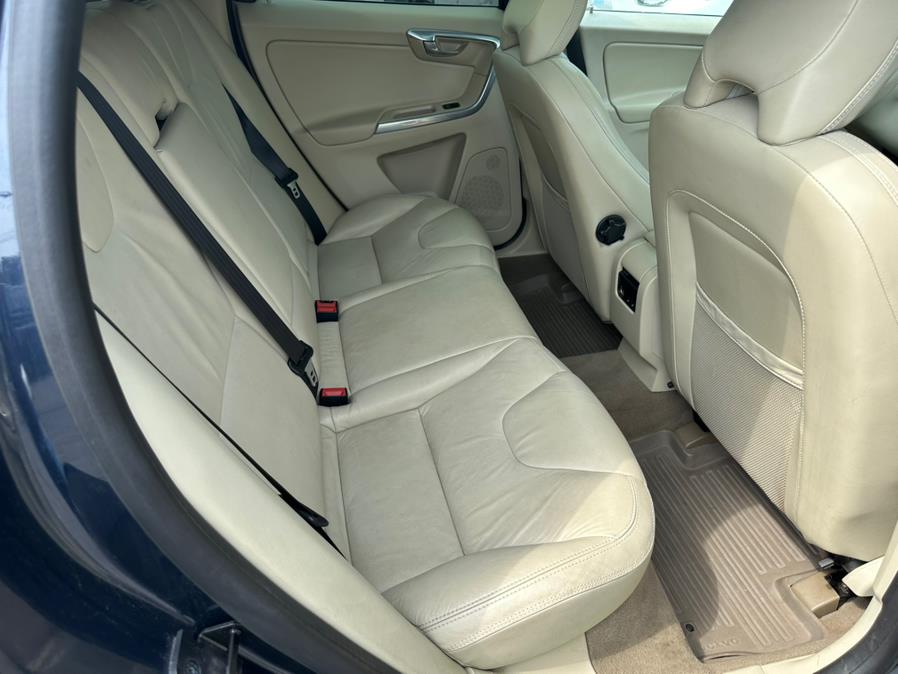 2013 Volvo XC60 AWD 4dr T6 Premier Plus, available for sale in Taunton, Massachusetts | Rt 138 Auto Center Inc . Taunton, Massachusetts 2013 Volvo XC60 AWD 4dr T6 Premier Plus, available for sale in Taunton, Massachusetts | Rt 138 Auto Center Inc . Taunton, Massachusetts