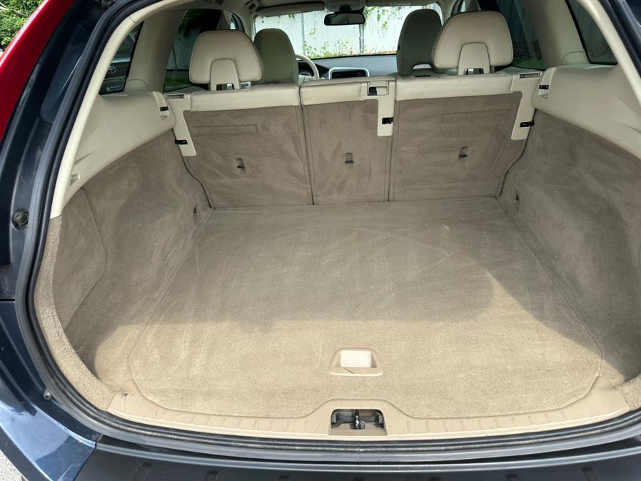 2013 Volvo XC60 AWD 4dr T6 Premier Plus, available for sale in Taunton, Massachusetts | Rt 138 Auto Center Inc . Taunton, Massachusetts 2013 Volvo XC60 AWD 4dr T6 Premier Plus, available for sale in Taunton, Massachusetts | Rt 138 Auto Center Inc . Taunton, Massachusetts
