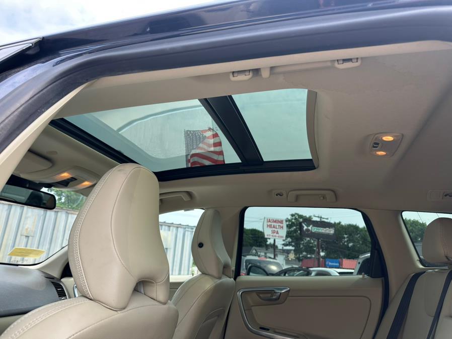 2013 Volvo XC60 AWD 4dr T6 Premier Plus, available for sale in Taunton, Massachusetts | Rt 138 Auto Center Inc . Taunton, Massachusetts 2013 Volvo XC60 AWD 4dr T6 Premier Plus, available for sale in Taunton, Massachusetts | Rt 138 Auto Center Inc . Taunton, Massachusetts