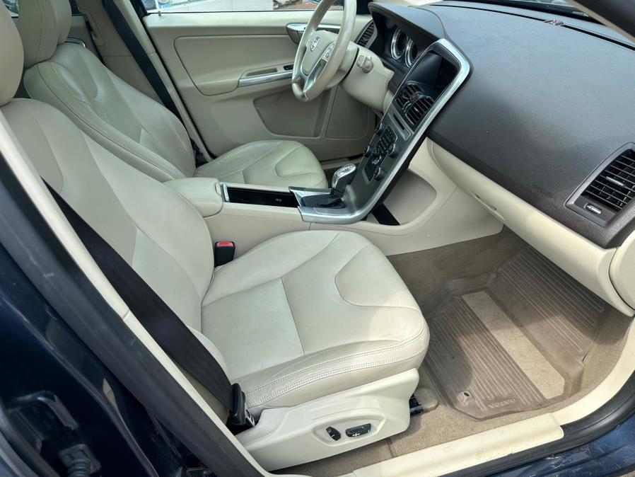 2013 Volvo XC60 AWD 4dr T6 Premier Plus, available for sale in Taunton, Massachusetts | Rt 138 Auto Center Inc . Taunton, Massachusetts 2013 Volvo XC60 AWD 4dr T6 Premier Plus, available for sale in Taunton, Massachusetts | Rt 138 Auto Center Inc . Taunton, Massachusetts