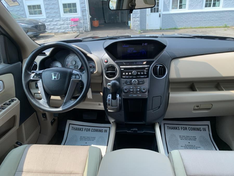 2013 Honda Pilot 4WD 4dr EX, available for sale in Springfield, Massachusetts | Absolute Motors Inc. Springfield, Massachusetts 2013 Honda Pilot 4WD 4dr EX, available for sale in Springfield, Massachusetts | Absolute Motors Inc. Springfield, Massachusetts