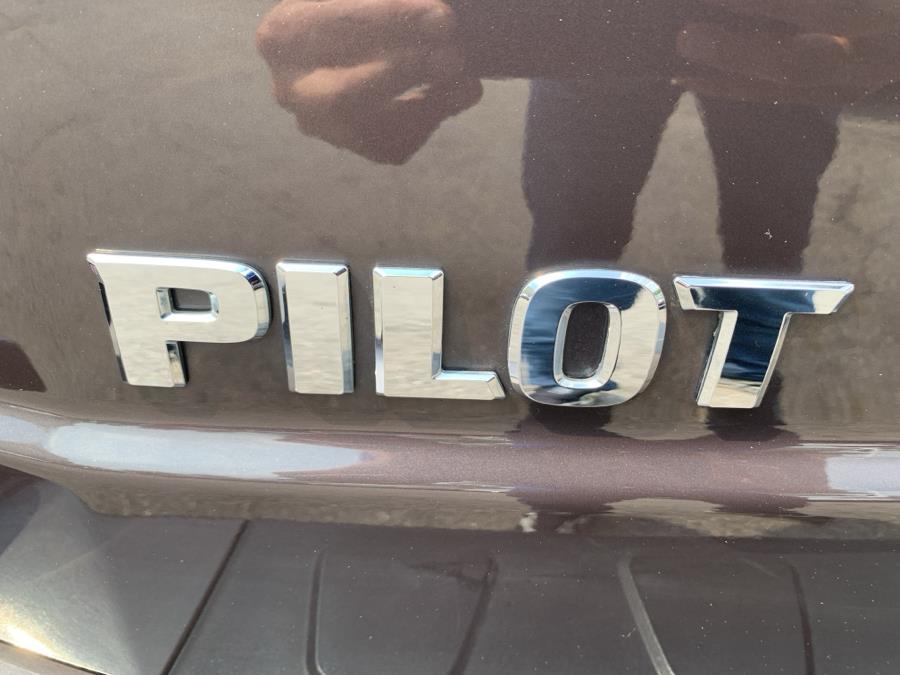 2013 Honda Pilot 4WD 4dr EX, available for sale in Springfield, Massachusetts | Absolute Motors Inc. Springfield, Massachusetts 2013 Honda Pilot 4WD 4dr EX, available for sale in Springfield, Massachusetts | Absolute Motors Inc. Springfield, Massachusetts