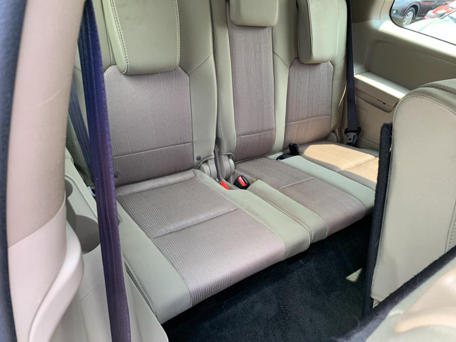 2013 Honda Pilot 4WD 4dr EX, available for sale in Springfield, Massachusetts | Absolute Motors Inc. Springfield, Massachusetts 2013 Honda Pilot 4WD 4dr EX, available for sale in Springfield, Massachusetts | Absolute Motors Inc. Springfield, Massachusetts