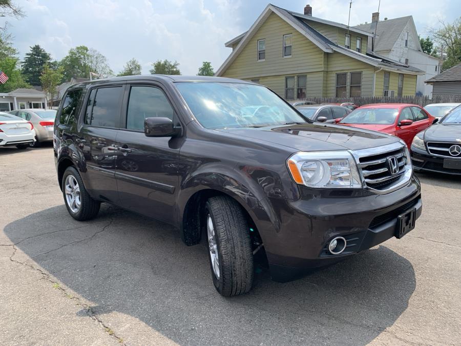 2013 Honda Pilot 4WD 4dr EX, available for sale in Springfield, Massachusetts | Absolute Motors Inc. Springfield, Massachusetts 2013 Honda Pilot 4WD 4dr EX, available for sale in Springfield, Massachusetts | Absolute Motors Inc. Springfield, Massachusetts