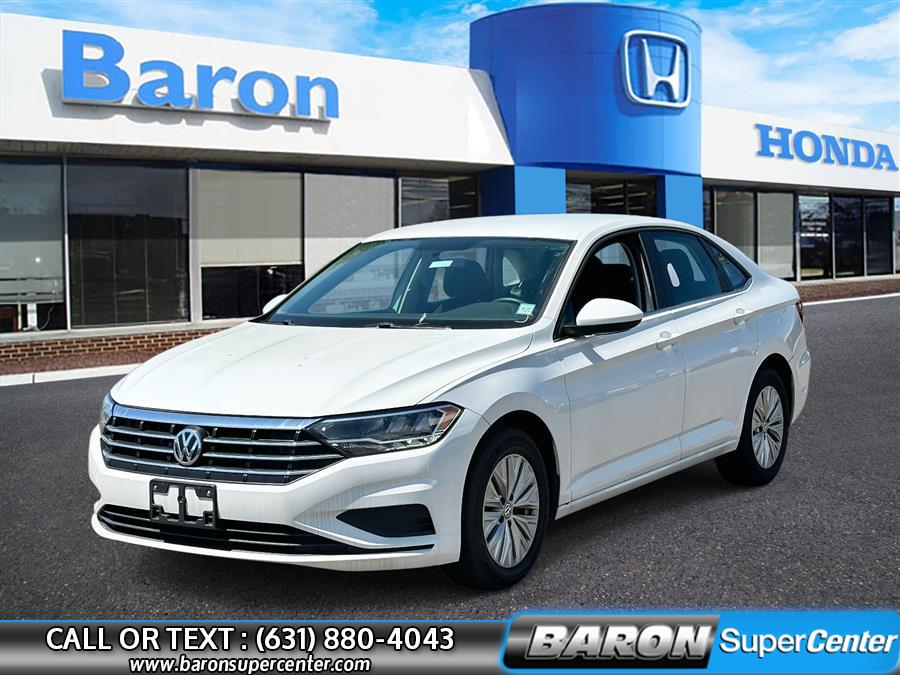 Used 2019 Volkswagen Jetta in Patchogue, New York | Baron Supercenter. Patchogue, New York