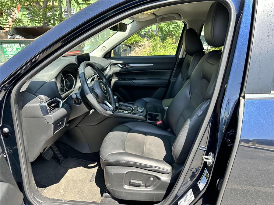 2022 Mazda Cx-5 2.5 S Select Package, available for sale in Patchogue, New York | Baron Supercenter. Patchogue, New York 2022 Mazda Cx-5 2.5 S Select Package, available for sale in Patchogue, New York | Baron Supercenter. Patchogue, New York