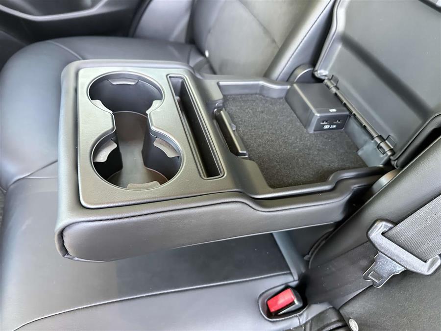 2022 Mazda Cx-5 2.5 S Select Package, available for sale in Patchogue, New York | Baron Supercenter. Patchogue, New York 2022 Mazda Cx-5 2.5 S Select Package, available for sale in Patchogue, New York | Baron Supercenter. Patchogue, New York