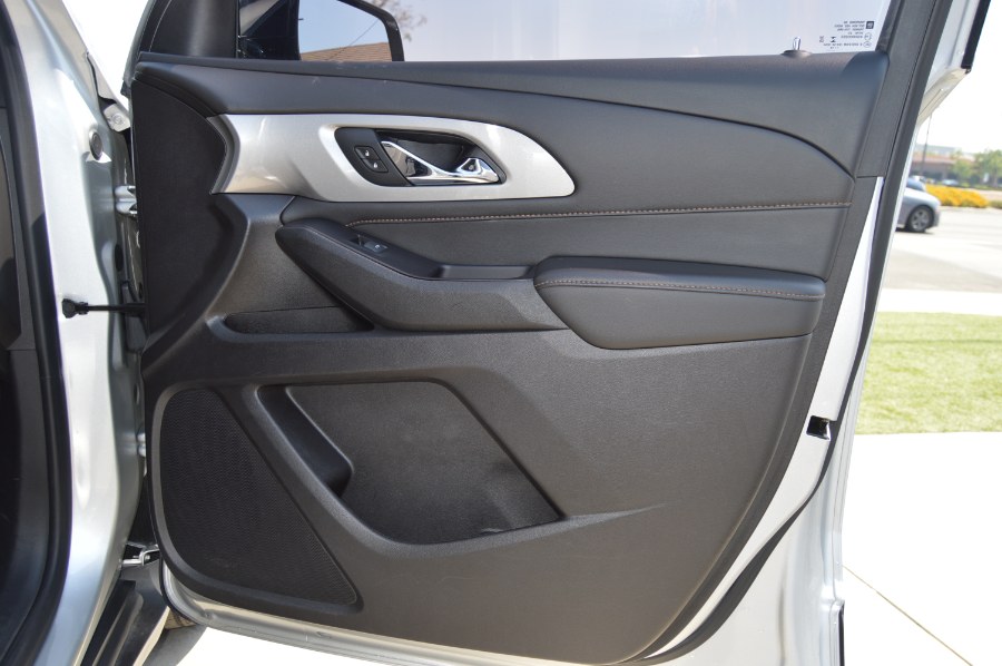 2019 Chevrolet Traverse AWD 4dr LS w/1LS, available for sale in Moreno Valley, California | Fusion Motors Inc. Moreno Valley, California 2019 Chevrolet Traverse AWD 4dr LS w/1LS, available for sale in Moreno Valley, California | Fusion Motors Inc. Moreno Valley, California