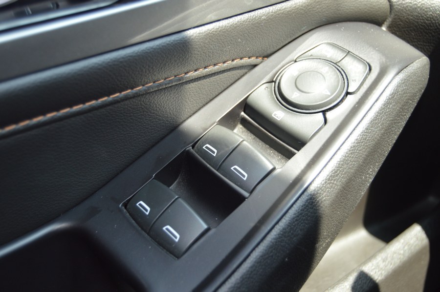 2019 Chevrolet Traverse AWD 4dr LS w/1LS, available for sale in Moreno Valley, California | Fusion Motors Inc. Moreno Valley, California 2019 Chevrolet Traverse AWD 4dr LS w/1LS, available for sale in Moreno Valley, California | Fusion Motors Inc. Moreno Valley, California