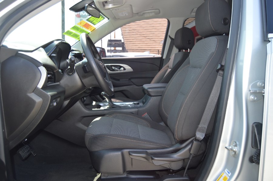2019 Chevrolet Traverse AWD 4dr LS w/1LS, available for sale in Moreno Valley, California | Fusion Motors Inc. Moreno Valley, California 2019 Chevrolet Traverse AWD 4dr LS w/1LS, available for sale in Moreno Valley, California | Fusion Motors Inc. Moreno Valley, California