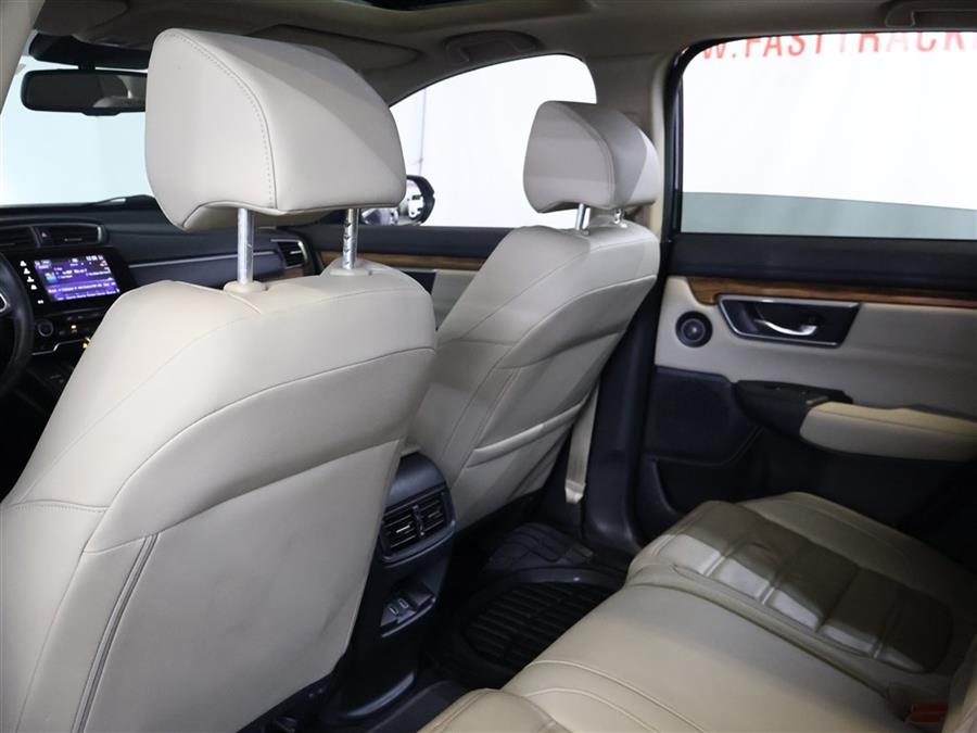 2017 Honda Cr-v EXL, available for sale in Paterson, New Jersey | Fast Track Motors. Paterson, New Jersey 2017 Honda Cr-v EXL, available for sale in Paterson, New Jersey | Fast Track Motors. Paterson, New Jersey