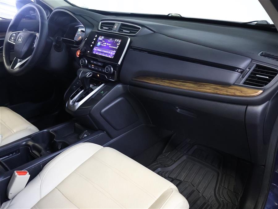 2017 Honda Cr-v EXL, available for sale in Paterson, New Jersey | Fast Track Motors. Paterson, New Jersey 2017 Honda Cr-v EXL, available for sale in Paterson, New Jersey | Fast Track Motors. Paterson, New Jersey