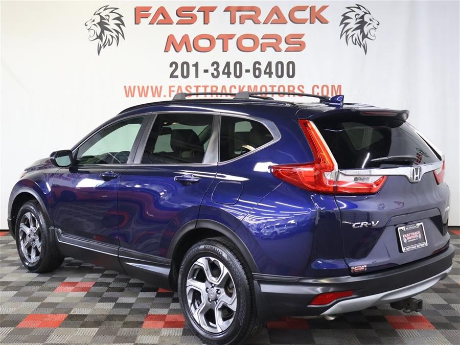 2017 Honda Cr-v EXL, available for sale in Paterson, New Jersey | Fast Track Motors. Paterson, New Jersey 2017 Honda Cr-v EXL, available for sale in Paterson, New Jersey | Fast Track Motors. Paterson, New Jersey