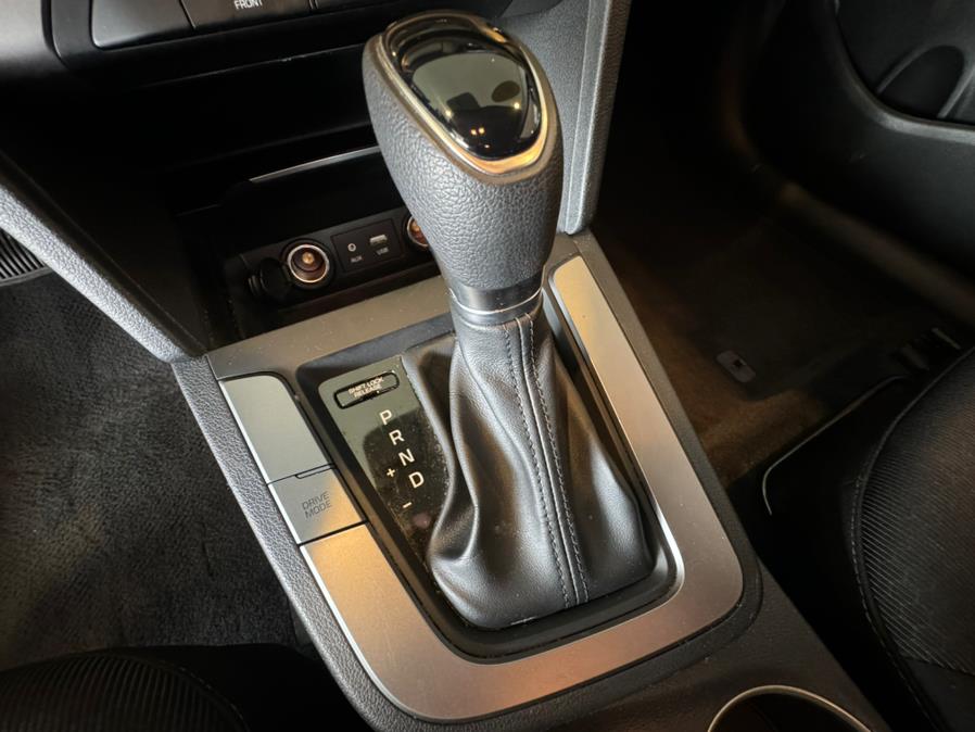 2018 Hyundai Elantra SEL 2.0L Auto (Alabama), available for sale in West Hartford, Connecticut | AutoMax. West Hartford, Connecticut 2018 Hyundai Elantra SEL 2.0L Auto (Alabama), available for sale in West Hartford, Connecticut | AutoMax. West Hartford, Connecticut