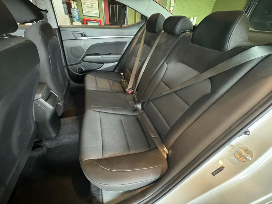 2018 Hyundai Elantra SEL 2.0L Auto (Alabama), available for sale in West Hartford, Connecticut | AutoMax. West Hartford, Connecticut 2018 Hyundai Elantra SEL 2.0L Auto (Alabama), available for sale in West Hartford, Connecticut | AutoMax. West Hartford, Connecticut