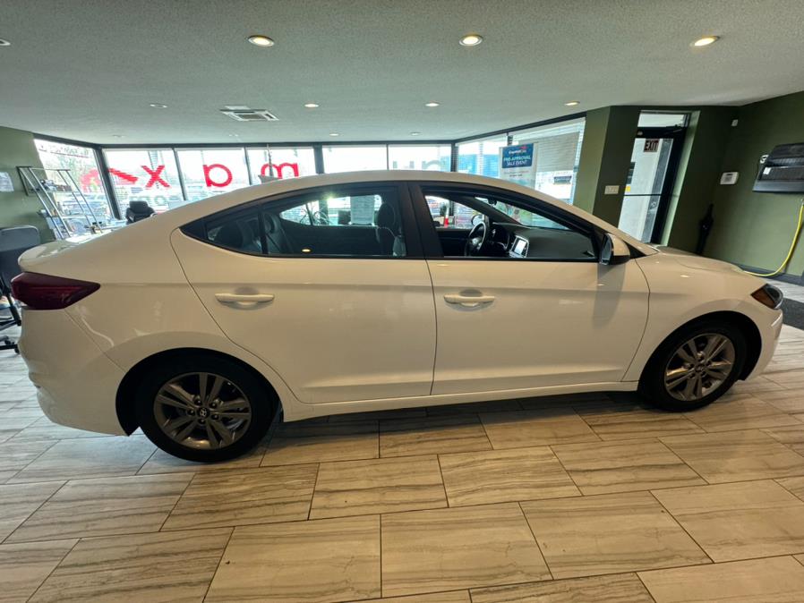 2018 Hyundai Elantra SEL 2.0L Auto (Alabama), available for sale in West Hartford, Connecticut | AutoMax. West Hartford, Connecticut 2018 Hyundai Elantra SEL 2.0L Auto (Alabama), available for sale in West Hartford, Connecticut | AutoMax. West Hartford, Connecticut