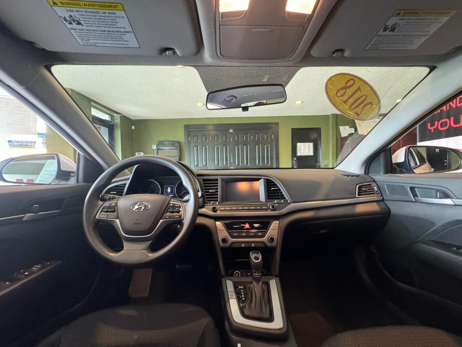2018 Hyundai Elantra SEL 2.0L Auto (Alabama), available for sale in West Hartford, Connecticut | AutoMax. West Hartford, Connecticut 2018 Hyundai Elantra SEL 2.0L Auto (Alabama), available for sale in West Hartford, Connecticut | AutoMax. West Hartford, Connecticut
