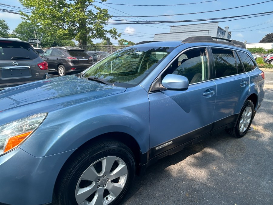 2011 Subaru Outback 4dr Wgn H4 Auto 2.5i Prem AWP, available for sale in West Babylon, New York | New Gen Auto Group. West Babylon, New York 2011 Subaru Outback 4dr Wgn H4 Auto 2.5i Prem AWP, available for sale in West Babylon, New York | New Gen Auto Group. West Babylon, New York