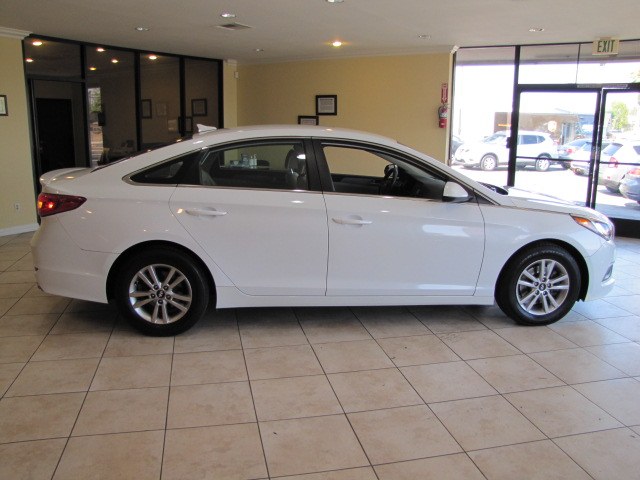 2017 Hyundai Sonata 2.4L, available for sale in Placentia, California | Auto Network Group Inc. Placentia, California 2017 Hyundai Sonata 2.4L, available for sale in Placentia, California | Auto Network Group Inc. Placentia, California