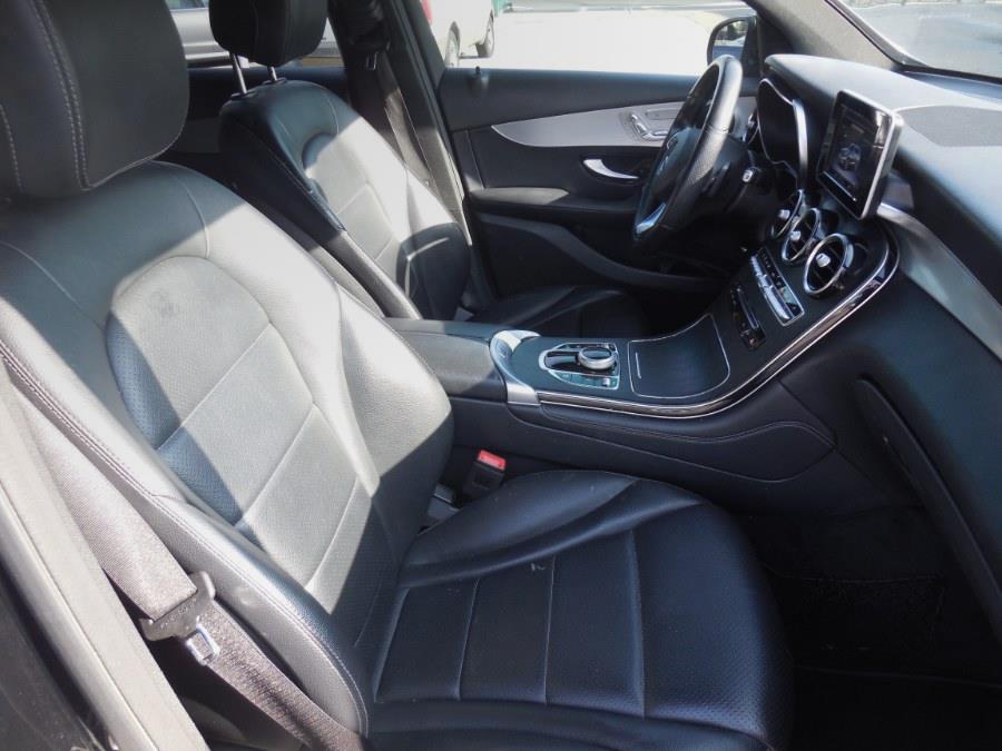 2019 Mercedes-Benz GLC-300 GLC 300 SUV, available for sale in Hawaiian Gardens, California | Luxe Motors. Hawaiian Gardens, California 2019 Mercedes-Benz GLC-300 GLC 300 SUV, available for sale in Hawaiian Gardens, California | Luxe Motors. Hawaiian Gardens, California