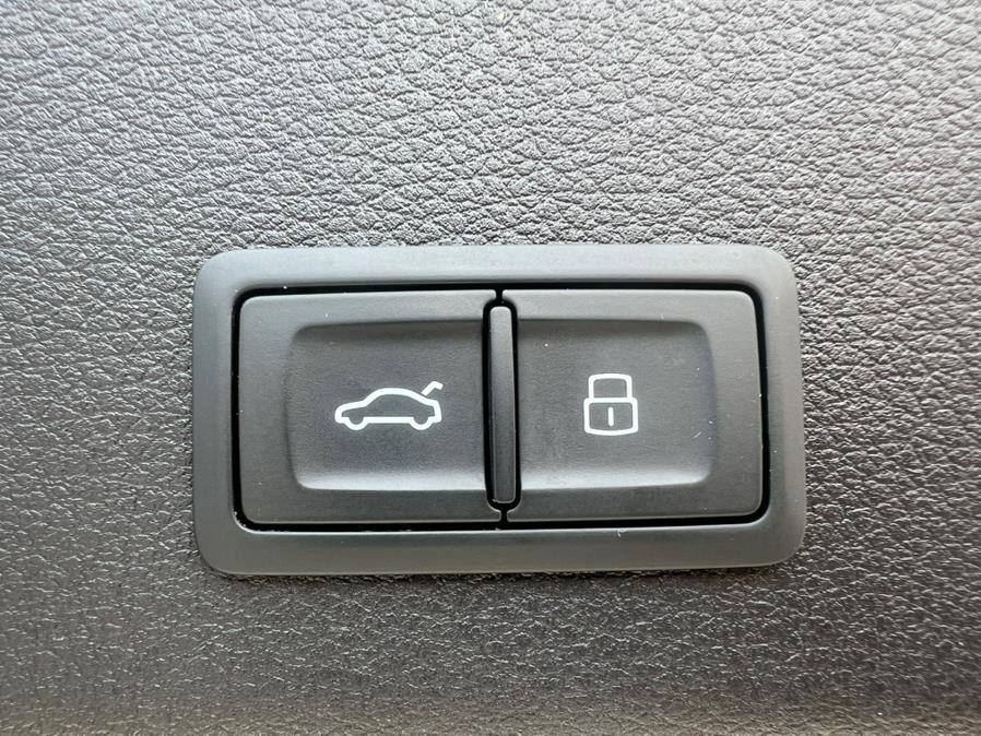 2021 Audi e-tron Premium quattro, available for sale in Daly City, California | Green Light Auto Wholesale. Daly City, California 2021 Audi e-tron Premium quattro, available for sale in Daly City, California | Green Light Auto Wholesale. Daly City, California